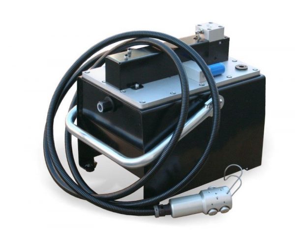UPRDSE Pompa pneumoidraulica con doppio motore ad azionamento RC e comando remoto 700 bar